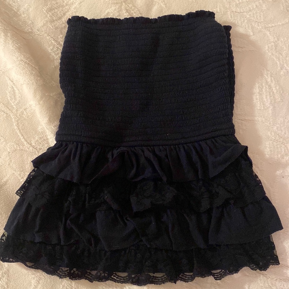 LACE RUFFLE TUBE TOP🤍